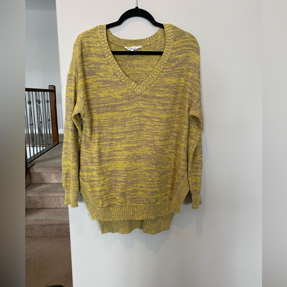 BCBG sweater